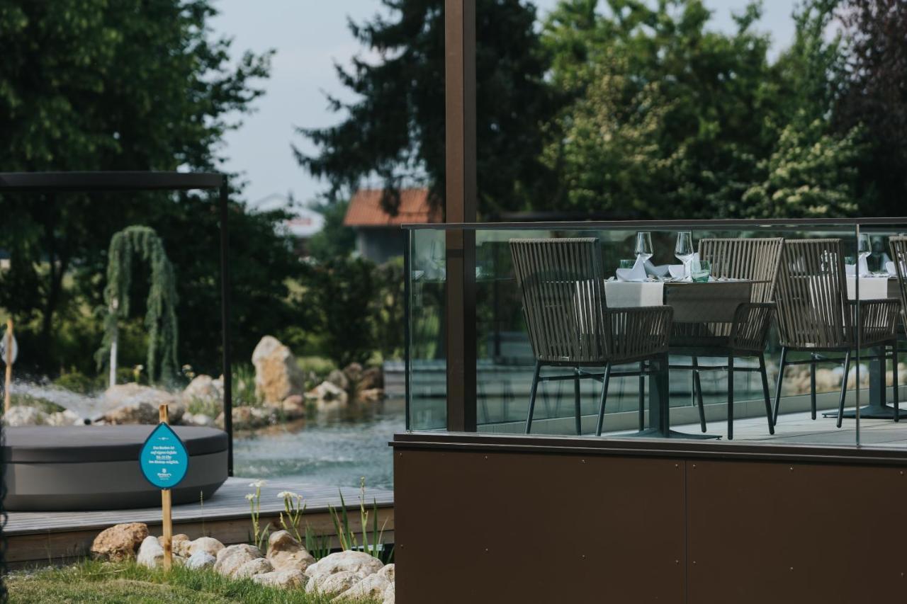Ortner'S Resort Bad Fussing Luaran gambar A glass balustrade